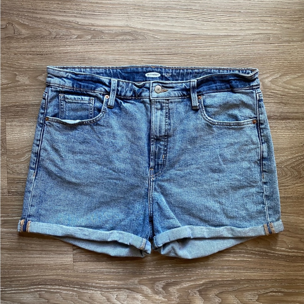 Old Navy OG high rise shorts | Size 16
